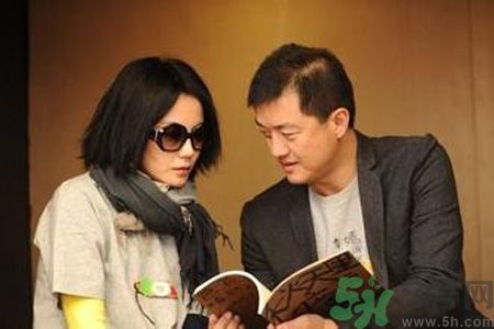 李亞鵬寫給王菲的情詩寫了什么？王菲和李亞鵬為什么離婚？