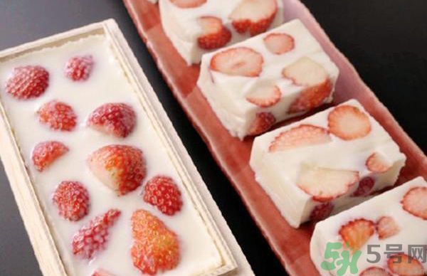 什么是草莓牛奶羊羹？草莓牛奶羊羹怎么做？