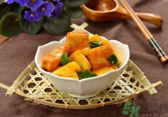 菠蘿做什么菜好吃？菠蘿可以做什么菜？