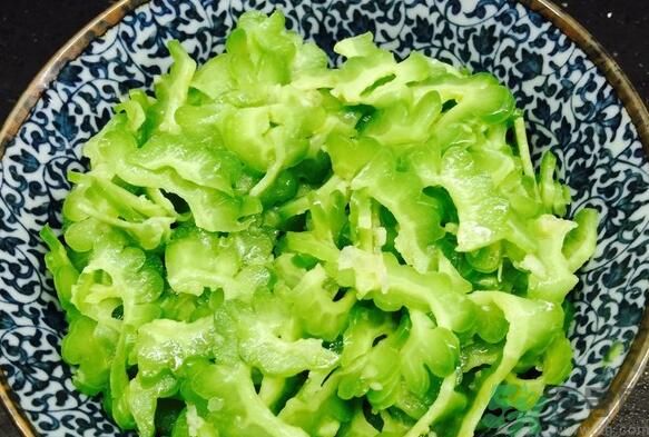 吃苦瓜可以祛痘嗎？苦瓜怎樣吃可以祛痘？