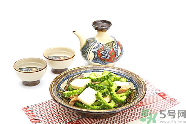夏天吃苦瓜有什么好處？夏天吃苦瓜好嗎？