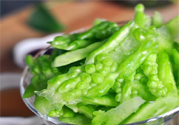 新鮮的苦瓜片能泡水喝嗎？新鮮苦瓜片泡水喝好嗎？