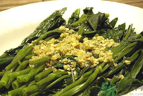 炒空心菜發(fā)黑怎么辦？空心菜怎么炒不發(fā)黑？