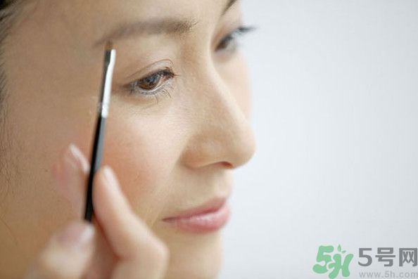 眉毛淡是種怎樣的體驗？眉毛淡是什么原因？