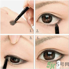 眼線膏怎么畫(huà)眼線.png