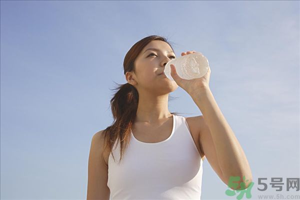 邊跑步邊喝豆?jié){可以嗎？跑步的時候喝豆?jié){好嗎？