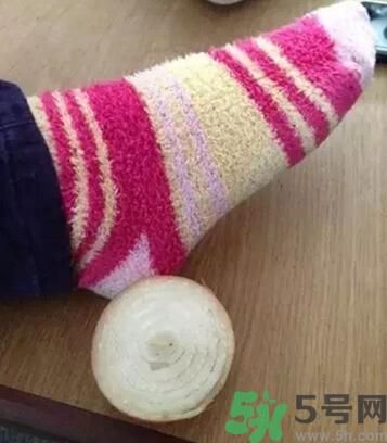 發(fā)燒可以吃洋蔥嗎？發(fā)燒能吃洋蔥嗎？