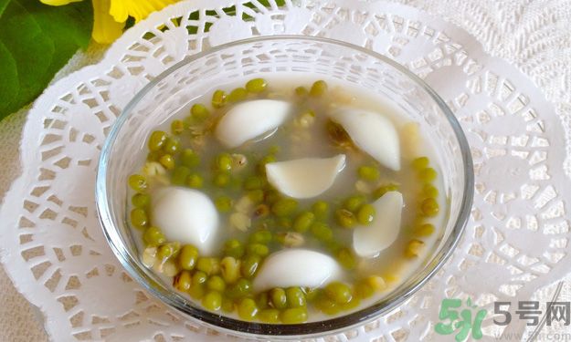 綠豆煮出來為什么是紅色的？怎么煮綠豆湯不發(fā)紅？
