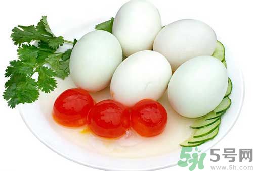 吃咸鴨蛋會(huì)上火嗎？吃咸鴨蛋可以降火嗎？