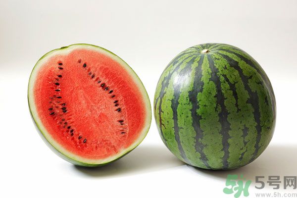 西瓜放冰箱可以放幾天？西瓜放冰箱隔夜能吃嗎？