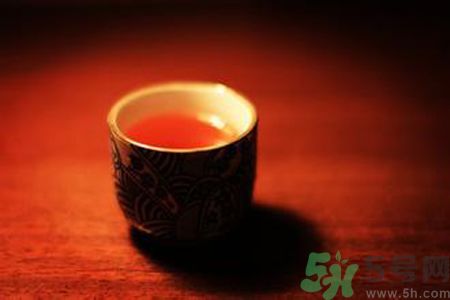 楊梅酒用的什么酒做的？楊梅酒有多少度？
