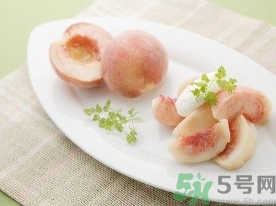 吃桃子要削皮嗎？吃桃子削皮好不好？