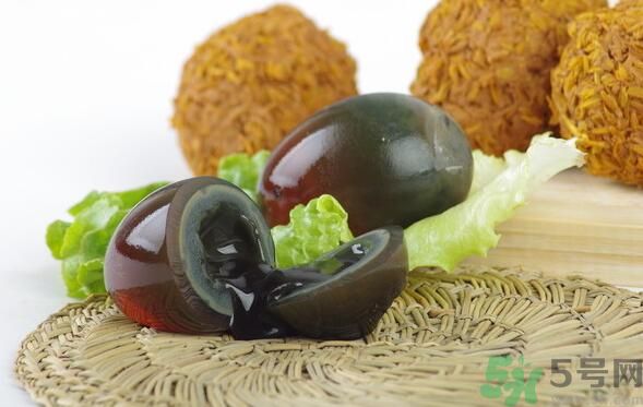 冬瓜和皮蛋一起吃能降火嗎？冬瓜能和皮蛋一起吃嗎？