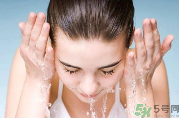 海鈺珍珠海藻柔膚水怎么樣？海鈺珍珠海藻柔膚水好用嗎？