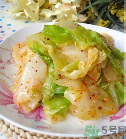 包菜可以生吃嗎？包菜可以涼拌嗎？