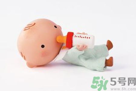 寶寶夏季中暑的原因？寶寶夏季中暑了怎么辦？