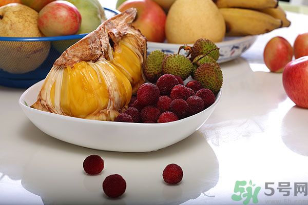 吃楊梅過(guò)敏怎么辦？楊梅過(guò)敏癥狀有哪些？