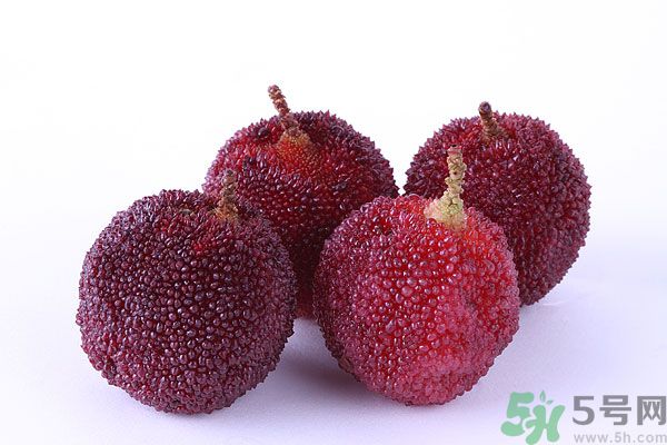 吃楊梅過(guò)敏怎么辦？楊梅過(guò)敏癥狀有哪些？