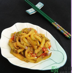 炒茄子發(fā)黑怎么辦？炒茄子怎么才能不發(fā)黑？