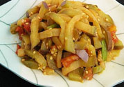 炒茄子發(fā)黑怎么辦？炒茄子怎么才能不發(fā)黑？