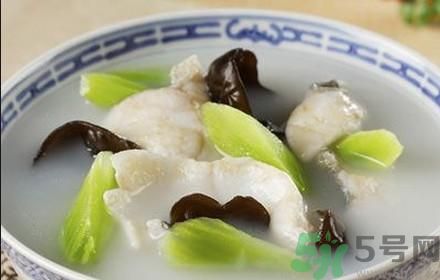 魚能和萵苣一起煮嗎？魚可以和萵苣一起吃嗎？