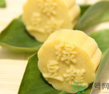 吃綠豆糕可以喝酸奶嗎？吃綠豆糕喝酸奶好不好？