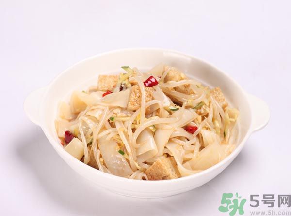 吃消炎藥還能吃涼皮涼面嗎？吃消炎藥吃涼皮會(huì)怎么樣？