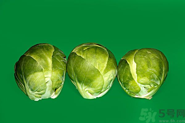 包菜外面爛了還能吃嗎？包菜里面有花可以吃嗎？