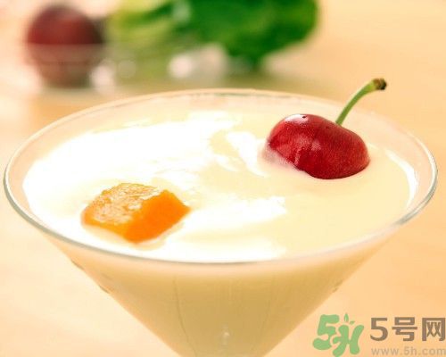 哈密瓜可以和酸奶一起吃嗎？哈密瓜能和酸奶同食嗎？