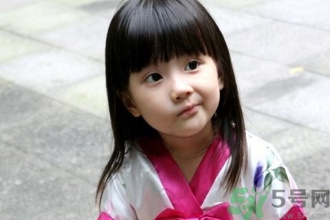 幼童屁股長出尾巴的原因是什么？孕婦缺什么幼童屁股長出尾巴？