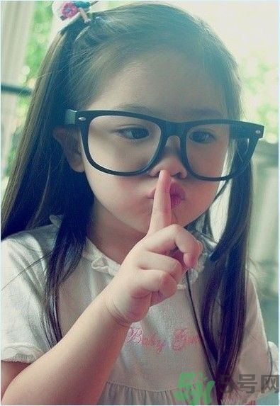 幼童屁股長出尾巴的原因是什么？孕婦缺什么幼童屁股長出尾巴？