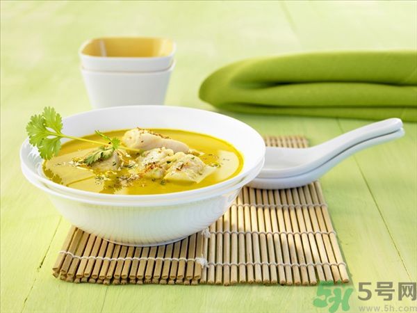 包菜能和魚(yú)一起吃嗎？魚(yú)可以和包菜一起吃嗎？