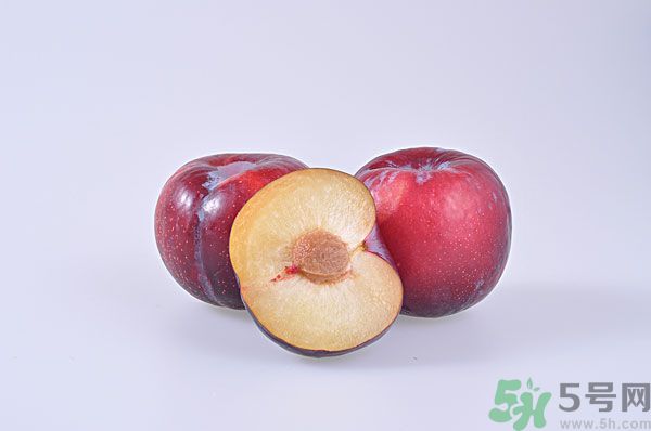 黑布林是李子嗎？黑布林的功效與作用