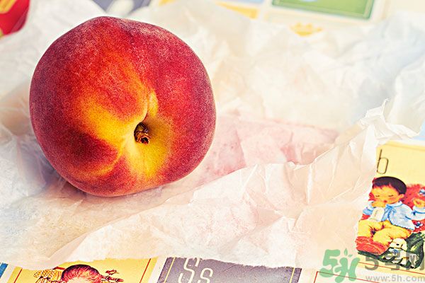 吃了李子能吃桃子嗎？桃子和李子同食好嗎？