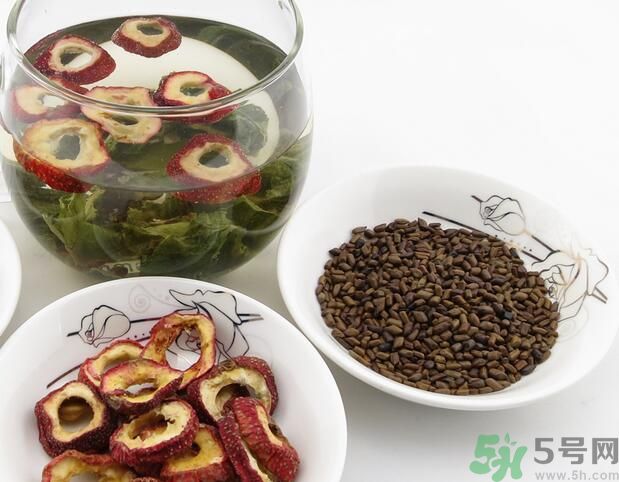山楂決明子一起泡茶喝好嗎？山楂決明子一起泡茶有什么好處？