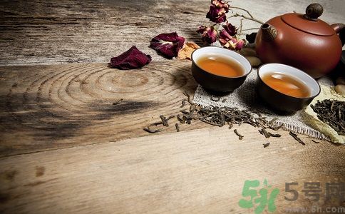 決明子泡水喝可以降火嗎？喝決明子茶可以清火嗎？
