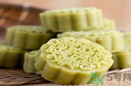 枇杷跟綠豆糕可以一起吃嗎？枇杷和綠豆糕一起吃好嗎？