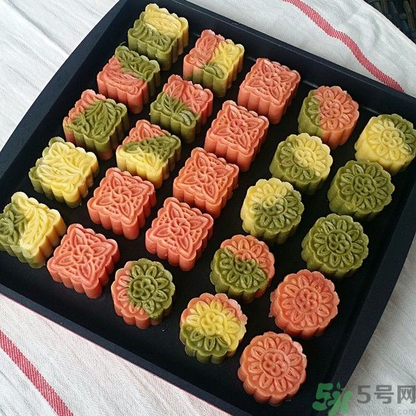 枇杷跟綠豆糕可以一起吃嗎？枇杷和綠豆糕一起吃好嗎？