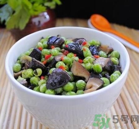 豌豆可以和香菇一起炒嗎？豌豆和香菇一起吃好嗎？
