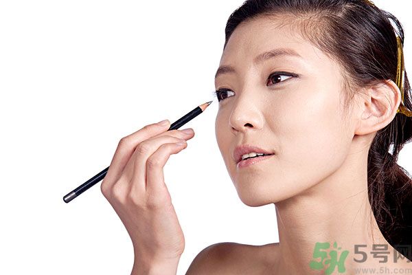 怎么選擇眉筆的顏色？眉筆的顏色有哪幾種？