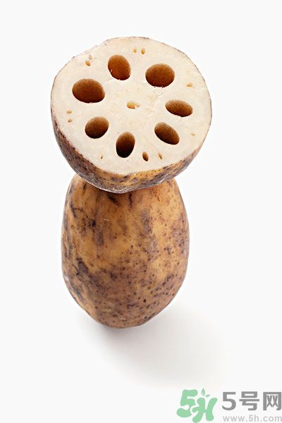 蓮藕里面的泥怎么清理？蓮藕里面的泥巴怎么洗？