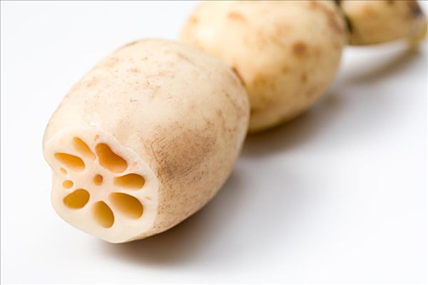 蓮藕里面發(fā)黑能吃嗎？蓮藕發(fā)黑了還能吃嗎？
