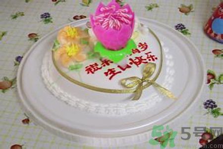 音樂(lè)蠟燭突然爆炸 音樂(lè)蠟燭會(huì)爆炸嗎？