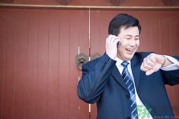 為什么中年人容易出軌？中年人出軌是什么原因？