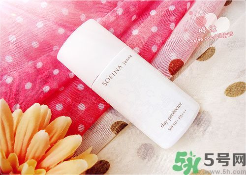 蘇菲娜sofina防曬霜哪款好用？sofina防曬白蕾絲藍蕾絲區(qū)別