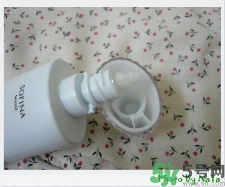 蘇菲娜sofina防曬霜哪款好用？sofina防曬白蕾絲藍(lán)蕾絲區(qū)別