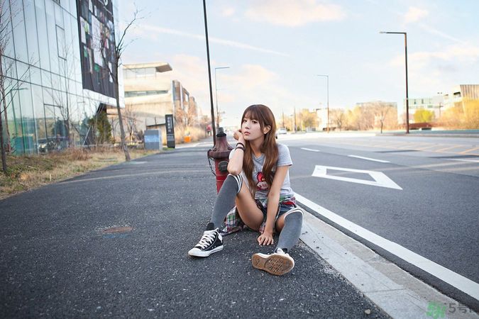 初中女生月經(jīng)不規(guī)律怎么回事？初中生月經(jīng)不準(zhǔn)怎么辦？