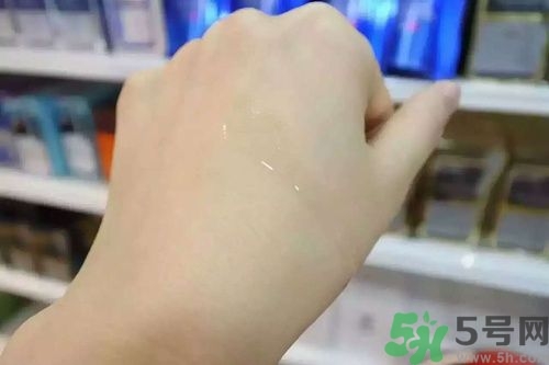 AHC神仙水效果怎么樣？AHC神仙水怎么用？