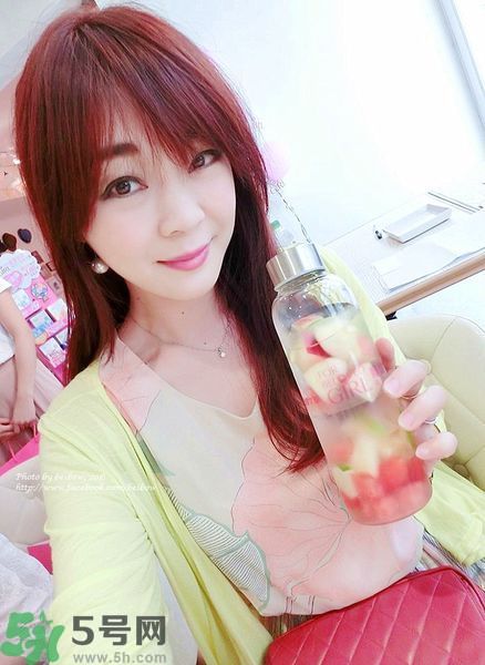寵愛之名寵愛女孩面膜怎么樣？寵愛女孩礦物云絲面膜好用嗎？
