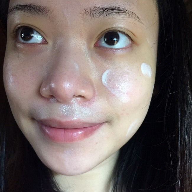 美寶蓮夢幻奇跡控油透潤持妝乳怎么樣？好用嗎？